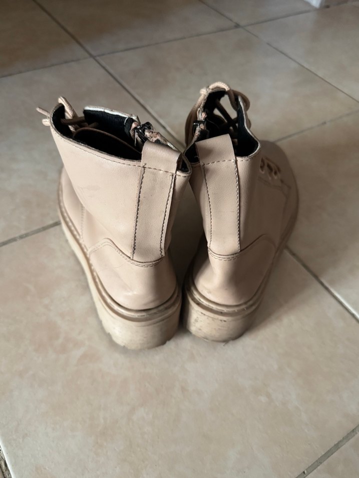 Bej Deri Kadın Dolgu Topuklu Bağcıklı Bot - Görsel 3