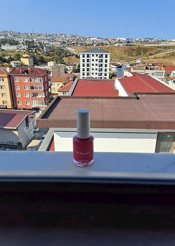 Parlak Kırmızı Oje
