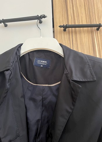 LC Waikiki Kadın Siyah Midi Kemerli Trençkot
