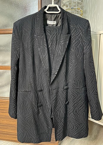 Zara Takim Zebra Desenli Siyah Uzun Blazer Ceket