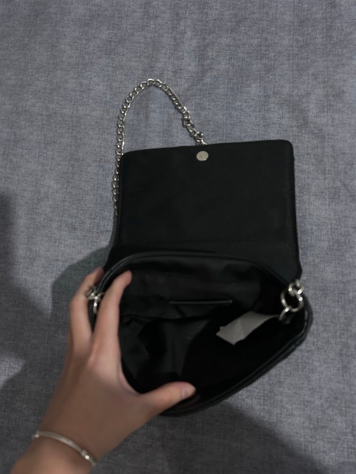Zincir Detaylı Siyah Deri Kadın Çanta - Görsel 3