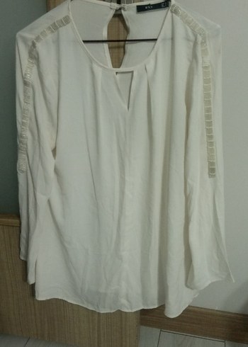 Bohem V Yakalı Beyaz Keten Bluz - Görsel 2