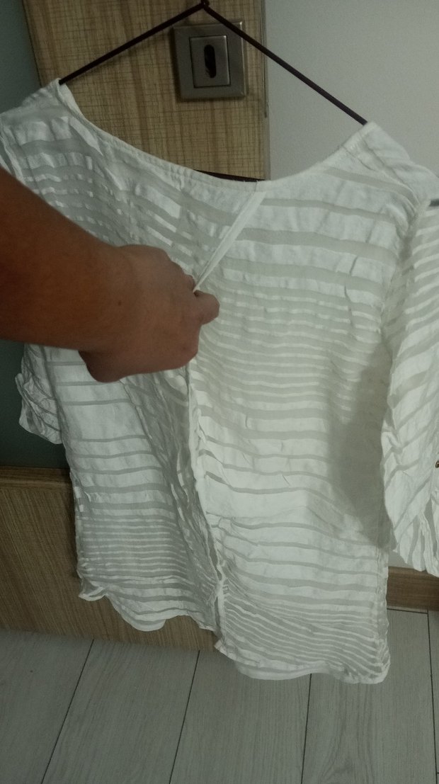 Beyaz Kısa Kollu Kadın Bluz - Görsel 4