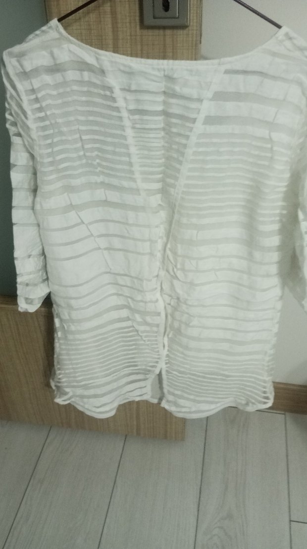 Beyaz Kısa Kollu Kadın Bluz - Görsel 3