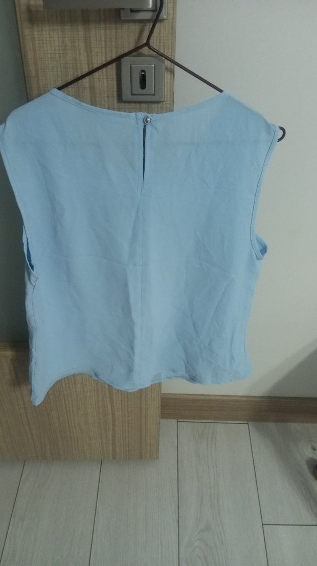 Mavi V Yaka Kolsuz Salaş Bluz - Görsel 3