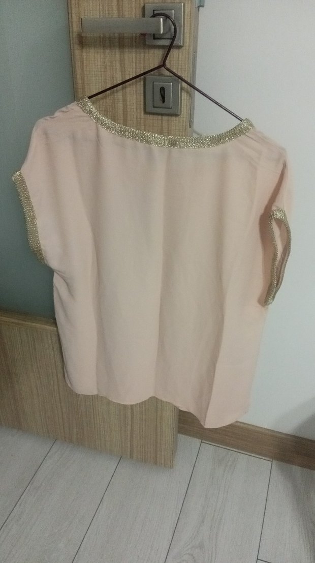 Kısa Kollu Drapeli Bej Kadın Bluz - Görsel 4