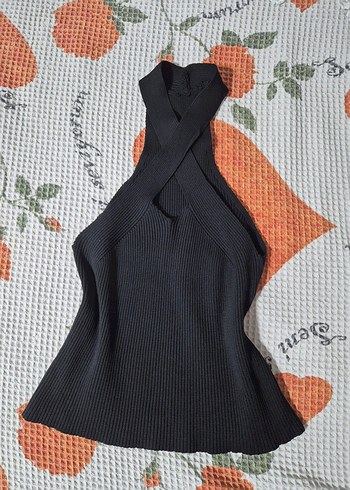 siyah capraz yaka triko crop top
