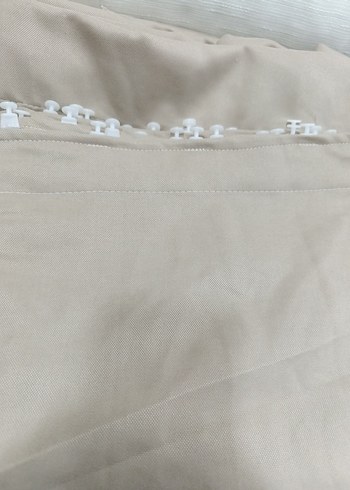 Düğmeli Bej fonluk kumaş perde - Görsel 4