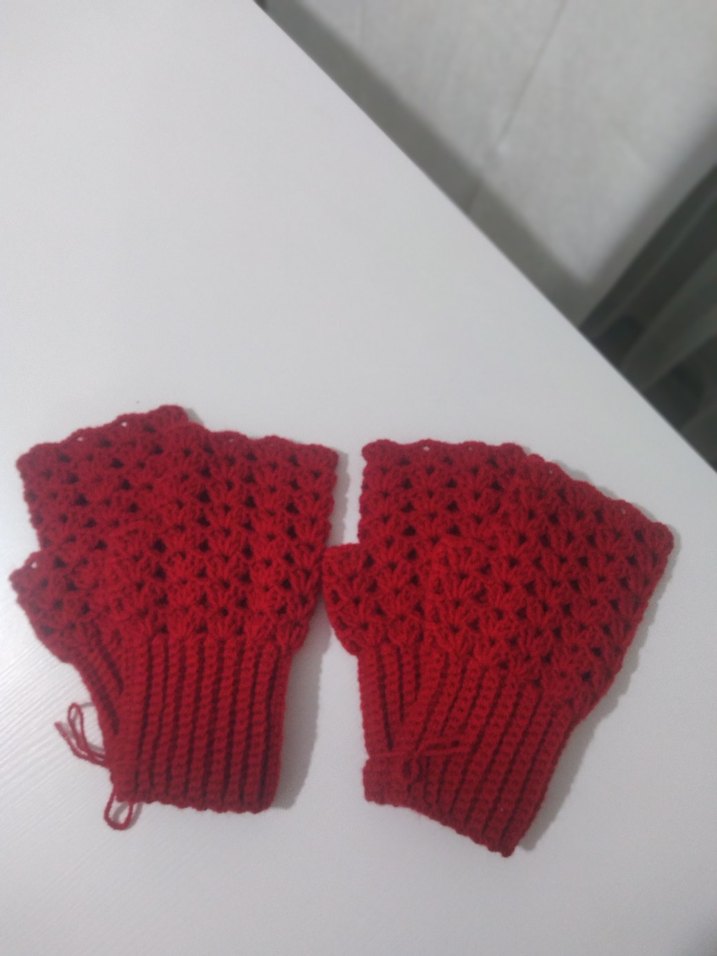 Kırmızı Örgü Kadın Eldivenleri - Görsel 3