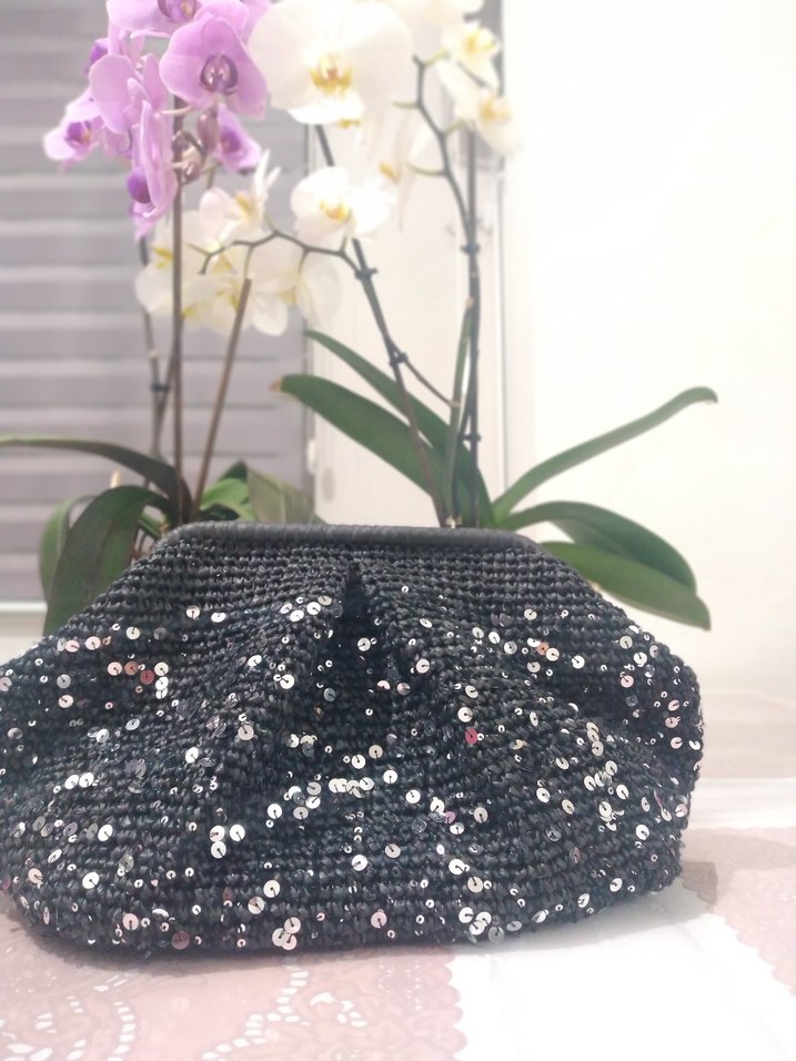 Pul İşlemeli Siyah Örgü Kadın Portföy Çanta - Görsel 2