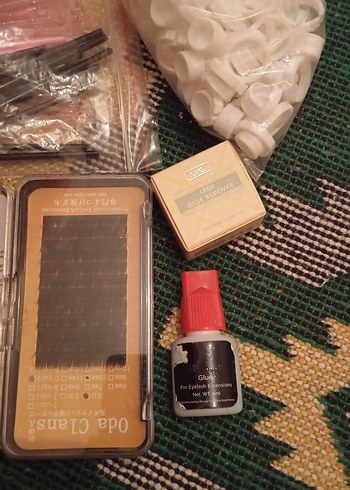 Beyaz Takma Kirpik Seti ve Aksesuarları - Görsel 2