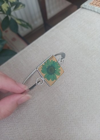 Düğmeli Renkli Çiçek Desenli Kadın Bileklik