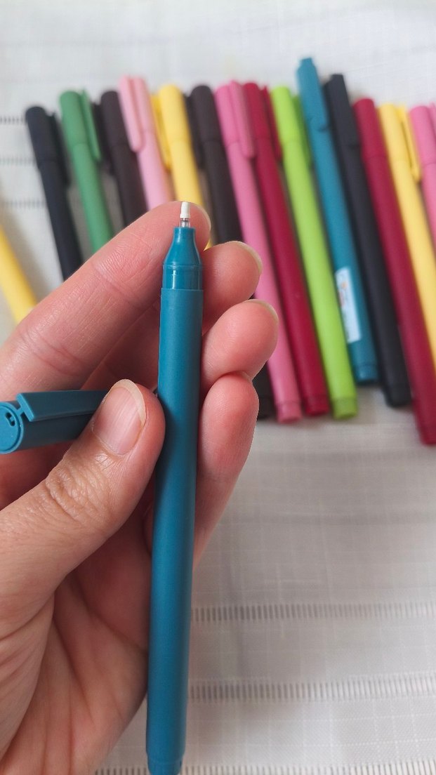 Renkli Jel Kalem Seti ( 3 kalem eksik ) - Görsel 2