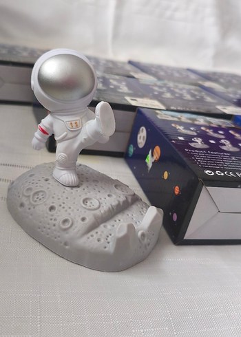 Ay Astronot Figürü Telefon tutucu
ADET FİYATI - Görsel 2