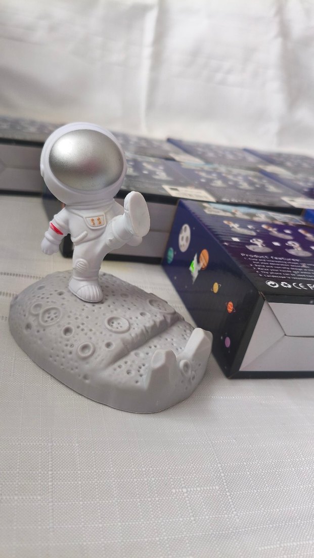 Ay Astronot Figürü Telefon tutucu
ADET FİYATI - Görsel 2