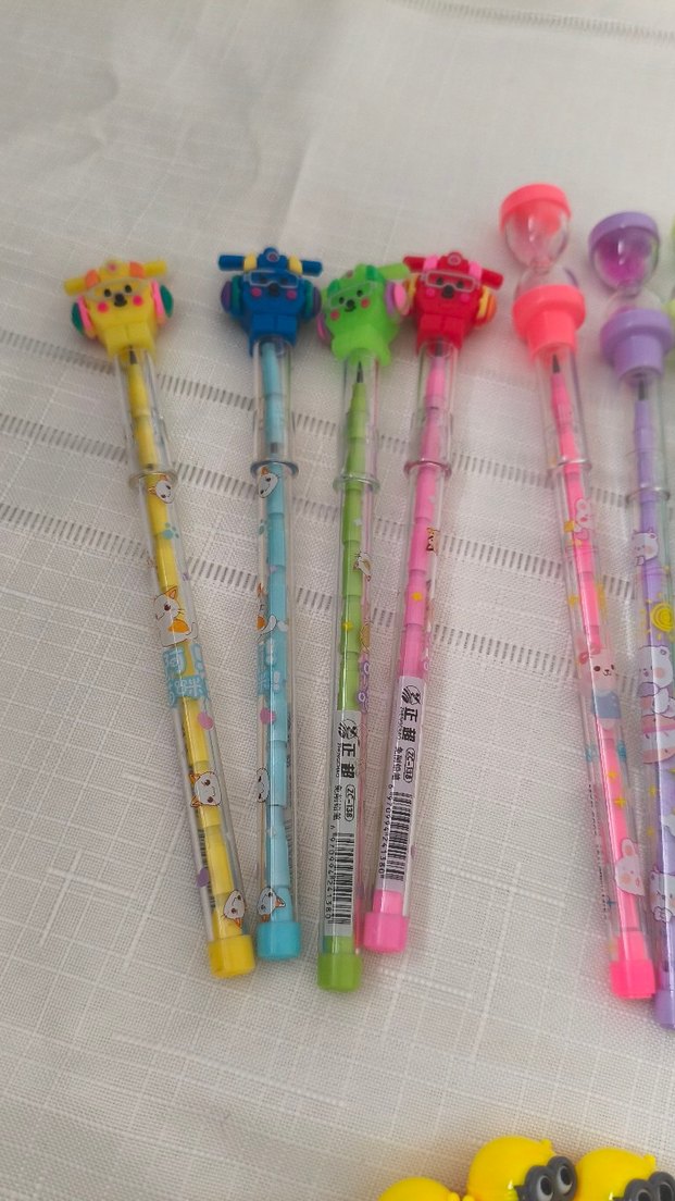 Renkli ve Karışık Tasarımlı Kalem Seti (TOPTAN) 26 ADET MEVCUT - Görsel 4