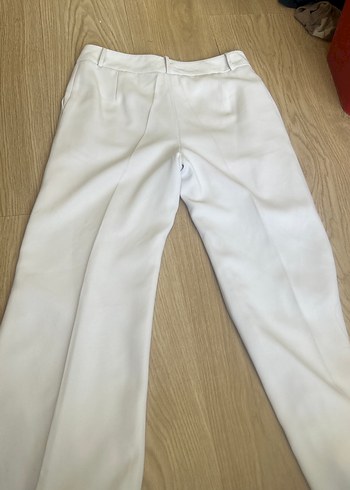 m Beden beyaz Renk Beyaz Regular Fit Midi Kumaş Pantolon