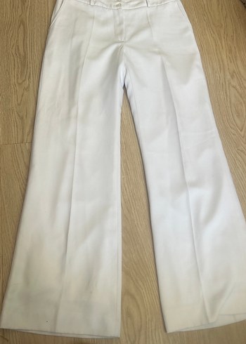 Beyaz Regular Fit Midi Kumaş Pantolon