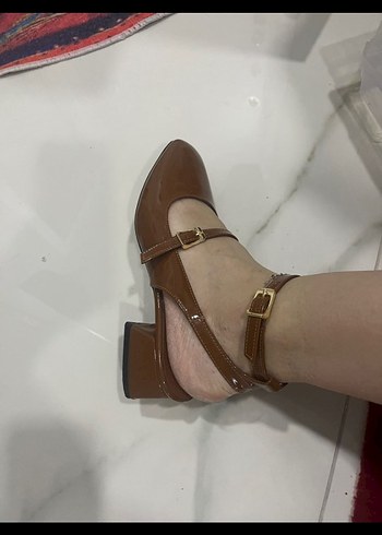 38 Beden mio gusto taba parlak tokalı rugan Kadın Topuklu Ayakkabı