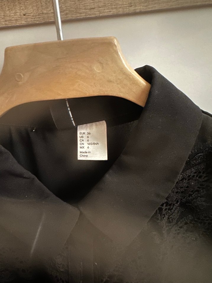 Dantel Detaylı Siyah gömlek hm - Görsel 3