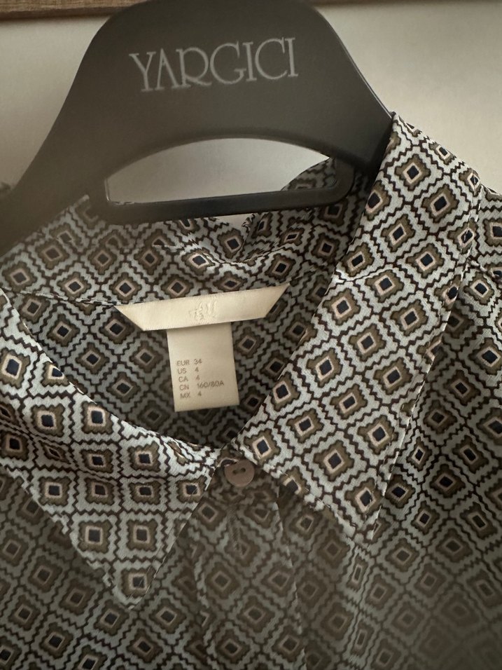 Gri Desenli Kolsuz  Gömlek hm - Görsel 3