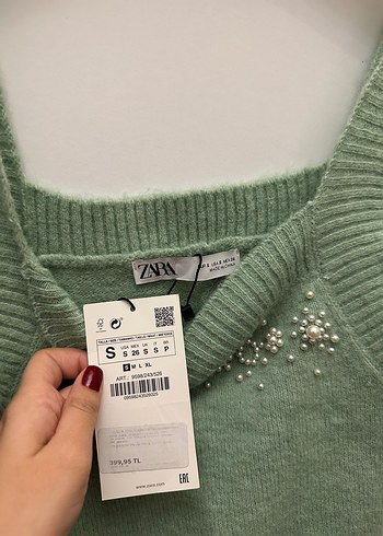 Yeşil Nakışlı Triko Kolsuz Kadın Sıfır kollu zara - Görsel 2