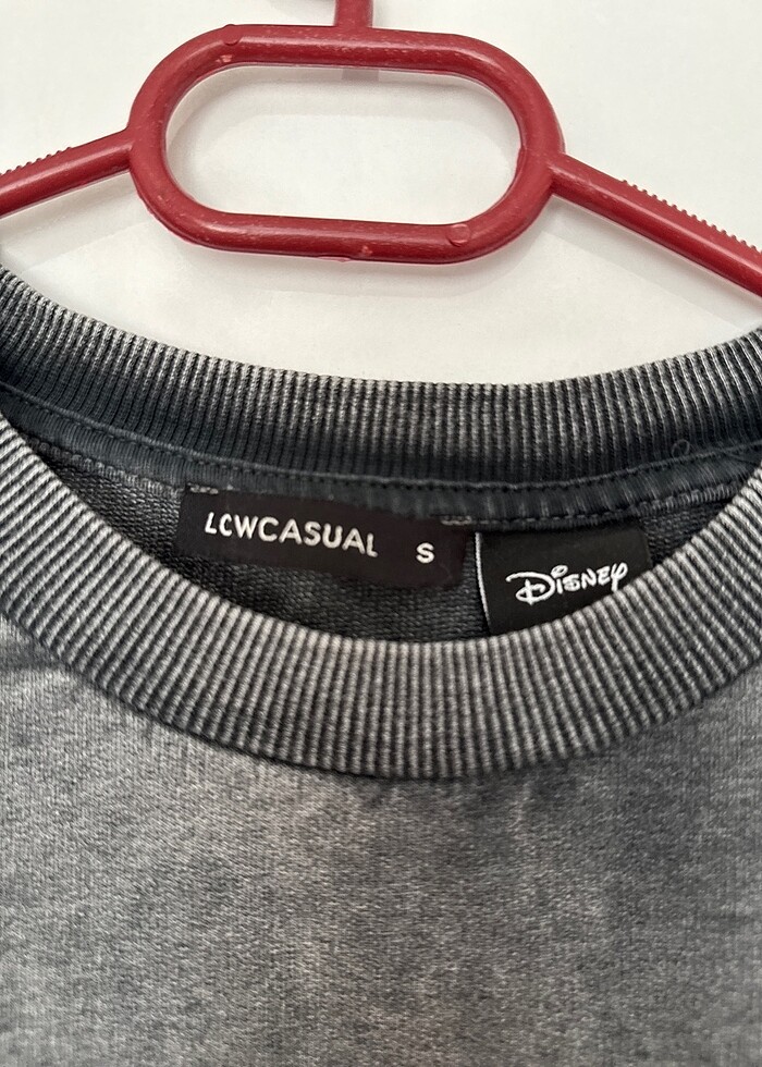 LCW lisanslı uzun sweatshirt - Görsel 3