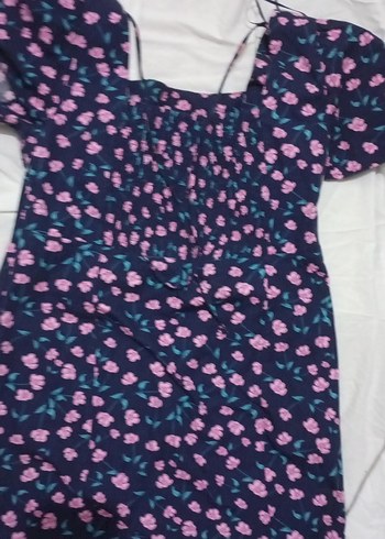 Mor Çiçek Desenli Midi V Yaka Elbise - Görsel 3