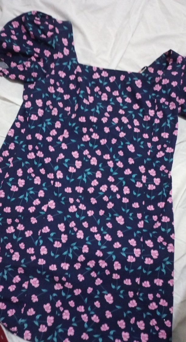 Mor Çiçek Desenli Midi V Yaka Elbise - Görsel 2