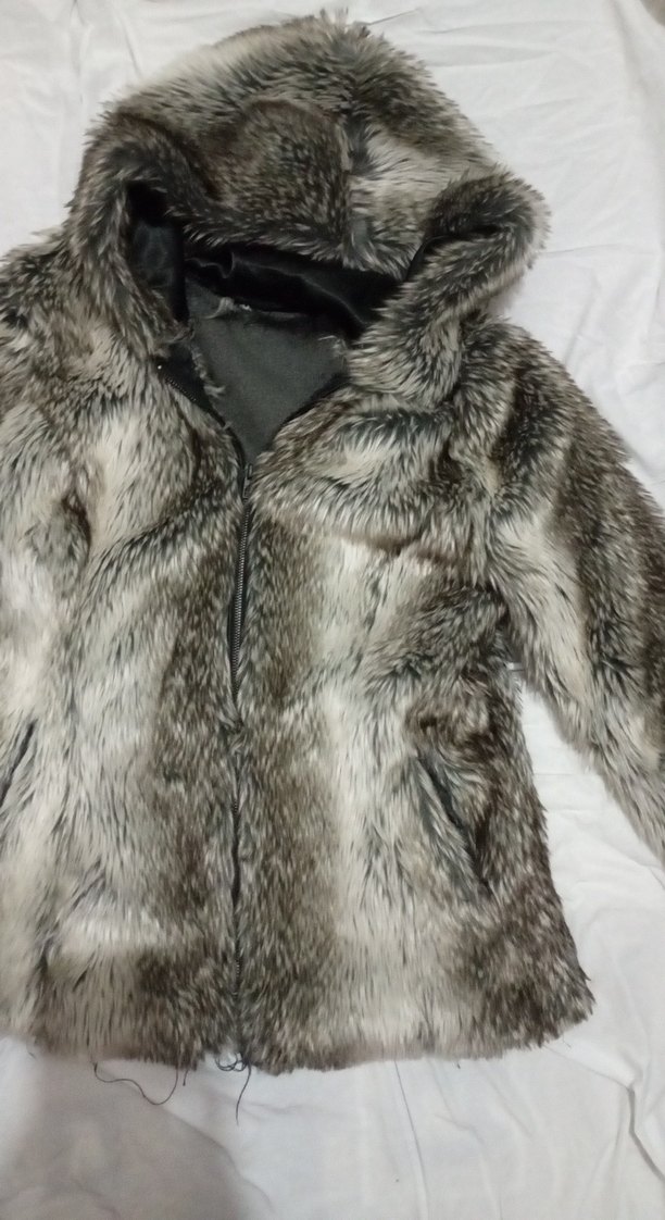 Kapüşonlu Gri Kadın Suni Kürk Mont - Görsel 3