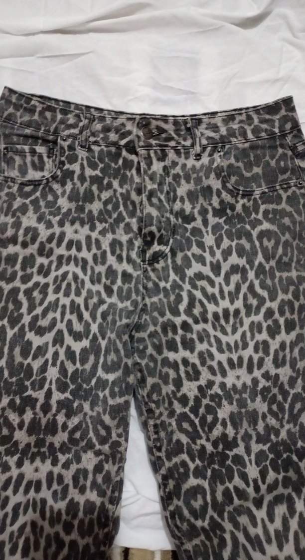 Gri Leopar Desenli Kadın Kumaş Pantolon - Görsel 2