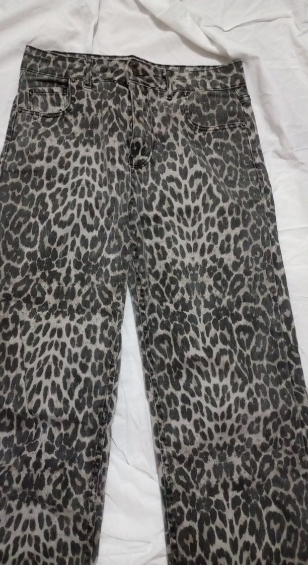 Gri Leopar Desenli Kadın Kumaş Pantolon - Görsel 3