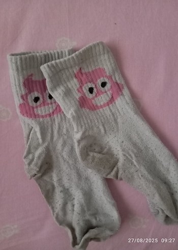 Penti giyilmiş corap