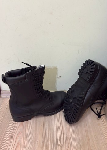 Siyah Goth Tarzı Tokalı Erkek Bot marka:ÖZKAN - Görsel 2