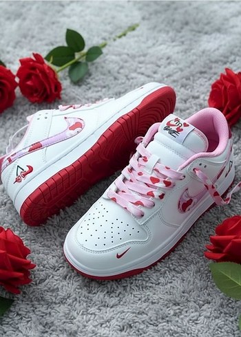 Renkli Bağcıklı Beyaz Yüksek Topuklu Kadın Spor Ayakkabı - Görsel 3