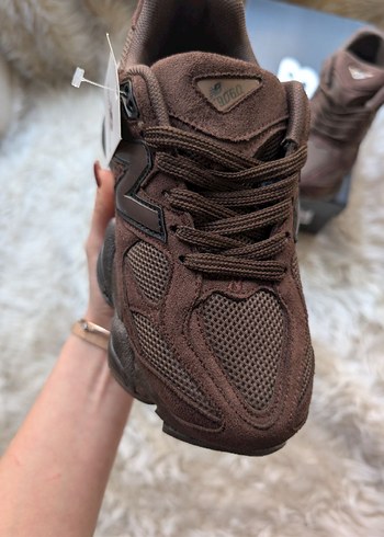 Kahverengi Süet Bağcıklı Spor Ayakkabı - Görsel 2