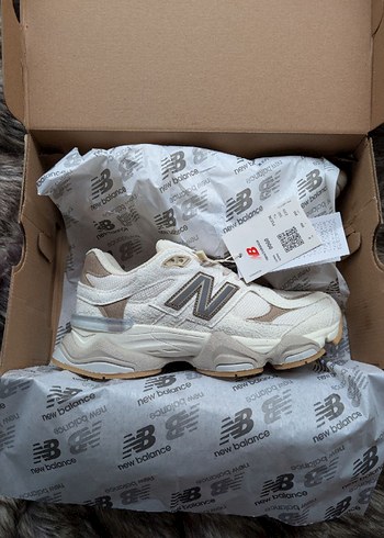 Beyaz Gri Kürklü Platform Sneakers - Görsel 2