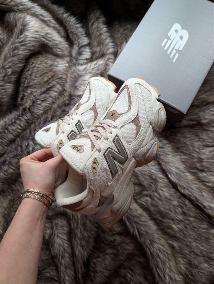 Beyaz Gri Kürklü Platform Sneakers - Görsel 5