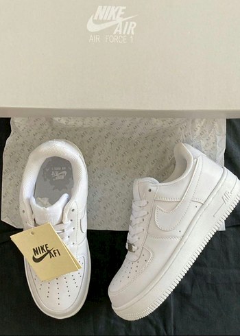 Nike Beyaz Nike Air Force 1 Kadin Spor Ayakkabi