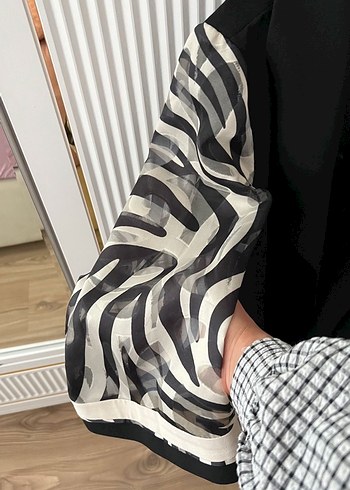 48 Beden Zebra Desenli Kadın Ceket ve uzun kol siyah içlik