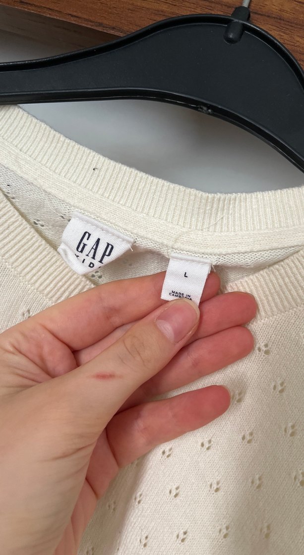 Kız Çocuk Beyaz Düğmeli Uzun Kollu Bolero - Görsel 2