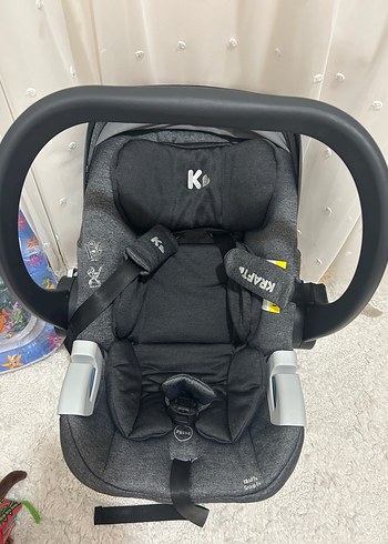 0 - 13 kg Beden Gri Bebek puseti ve 0-6 ay Oto Koltuğu