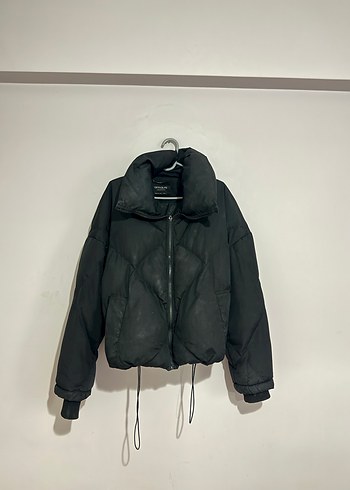 Siyah Yüksek Yakalı Kadın Kışlık Mont - Görsel 3