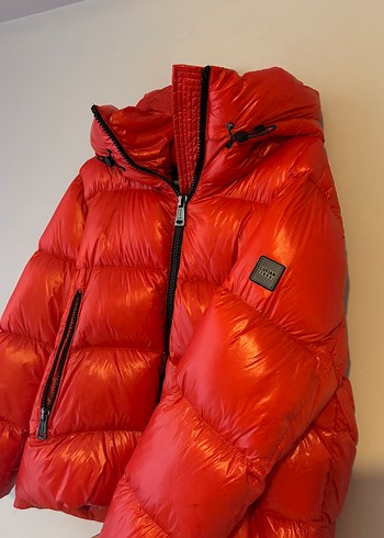 Parlak Kırmızı Kapüşonlu Lufian Kadın Mont - Görsel 3