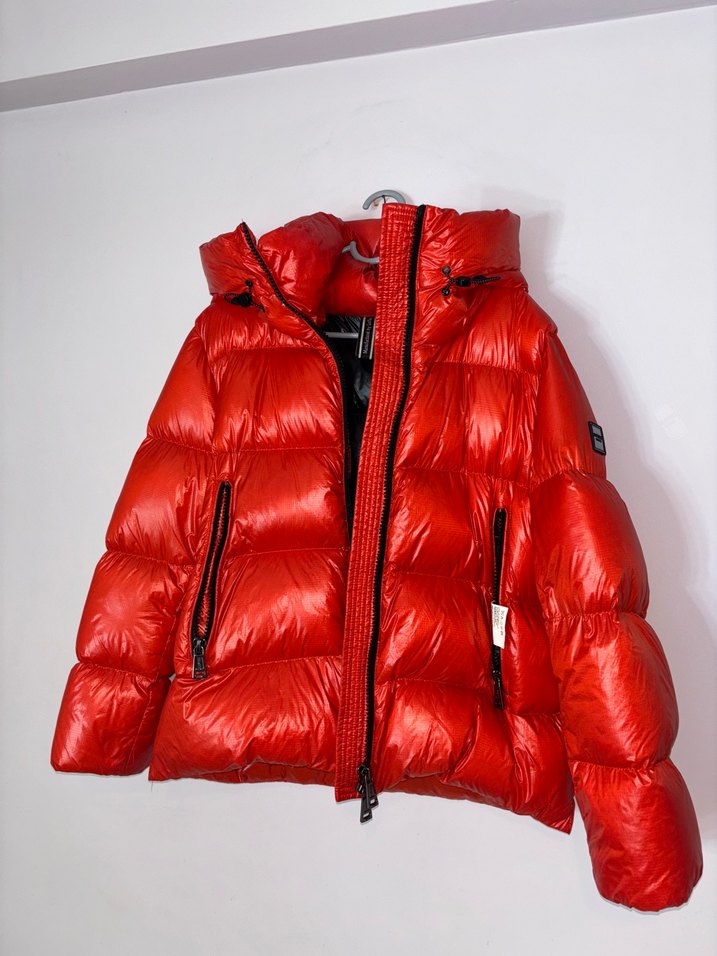 Parlak Kırmızı Kapüşonlu Lufian Kadın Mont - Görsel 4