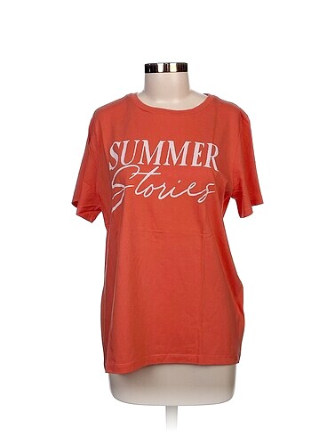 H&M T-shirt %70 İndirimli.