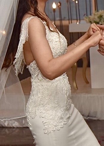 Tasarım V Yaka Beyaz balık kuyruk takmalı Gelinlik - Görsel 8