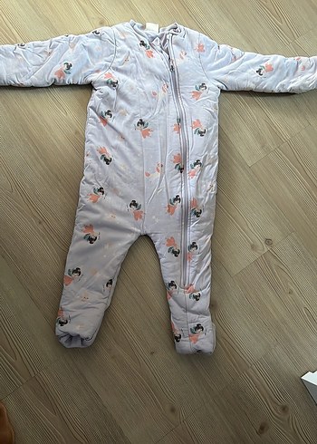 22 Beden Renkli Leopar Desenli Kız Bebek Patik ,uyku tulumu ve elbise