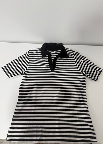 Siyah Beyaz Çizgili Polo Tişört