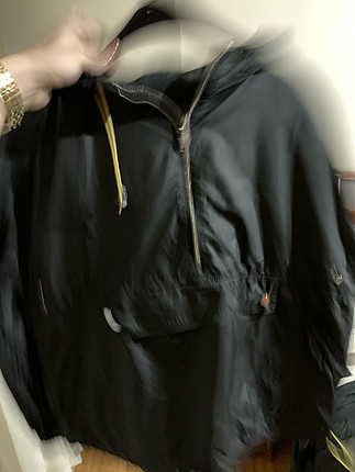 Bershka Yağmurluk